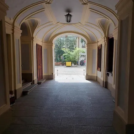 Ynh Mono Sancarlo Egyptian Museum Piazza San Carlo * 토리노