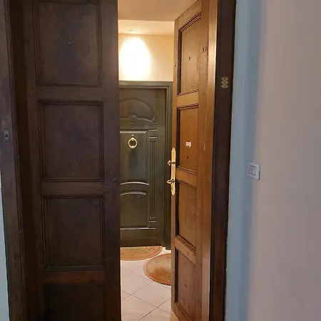 Ynh Mono Sancarlo Egyptian Museum Piazza San Carlo * Турин